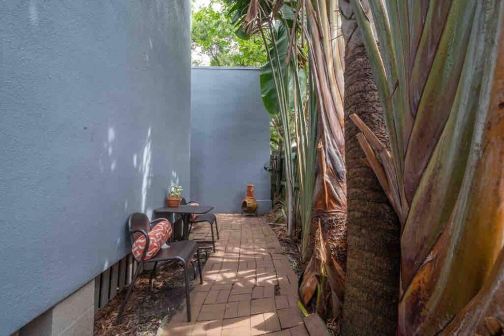 Nawlins Vibe With Rooftop Verandah Near Riverwalk And Downtown Тампа Екстериор снимка