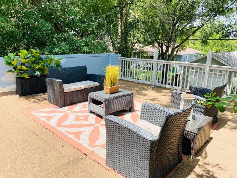 Nawlins Vibe With Rooftop Verandah Near Riverwalk And Downtown Тампа Екстериор снимка