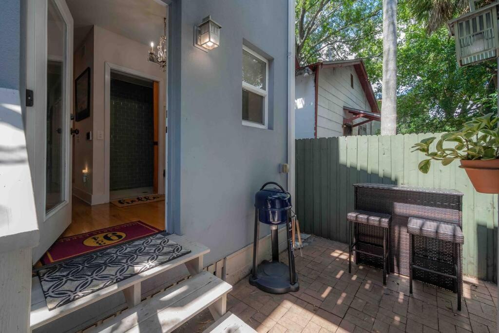 Nawlins Vibe With Rooftop Verandah Near Riverwalk And Downtown Тампа Екстериор снимка